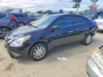 3N1CN7AP4HL****** 2017 Nissan Versa