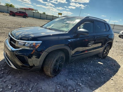 3VV5X7B22RM****** 2024 Volkswagen Taos