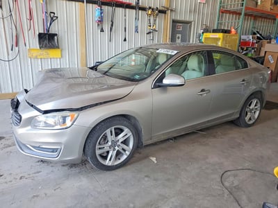 YV1612TK3F2****** 2015 Volvo S60