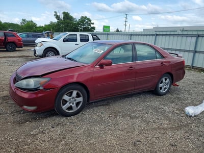 4T1BF30KX2U****** 2002 Toyota Camry