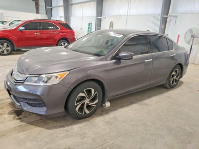 1HGCR2F33HA****** 2017 Honda Accord