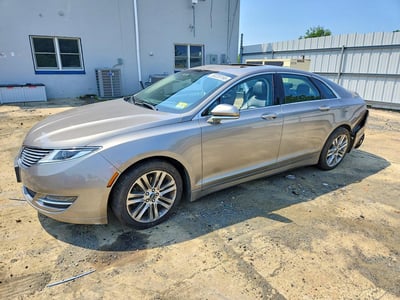 3LN6L2J98FR****** 2015 Lincoln MKZ