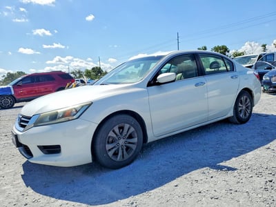 1HGCR2F34DA****** 2013 Honda Accord