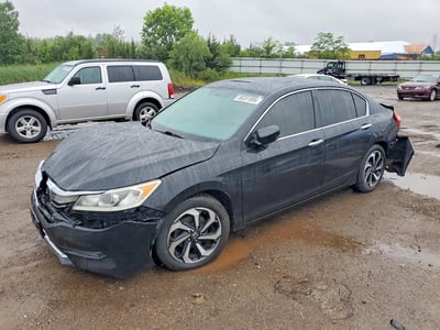 1HGCR2F75GA****** 2016 Honda Accord