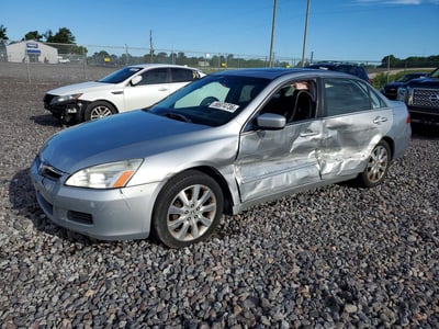 1HGCM66827A****** 2007 Honda Accord