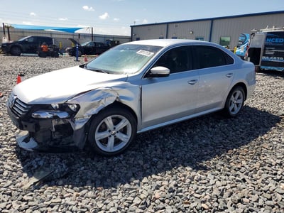 1VWBH7A36DC****** 2013 Volkswagen Passat