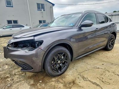 ZASPAKANXL7****** 2020 Alfa Romeo Stelvio