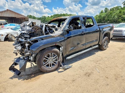 5TFLA5AB8SX****** 2025 Toyota Tundra