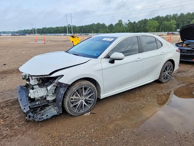 4T1G11AKXRU****** 2024 Toyota Camry