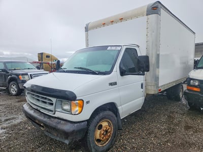 1FDWE35L82H****** 2002 Ford E-350