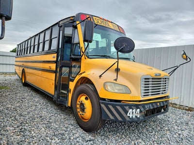 4UZABRDT79C****** 2009 Freightliner B2