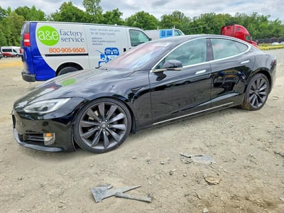 5YJSA1E18HF****** 2017 Tesla Model S