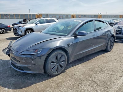 5YJ3E1EA6RF****** 2024 Tesla Model 3