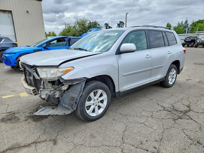 5TDBK3EH5BS****** 2011 Toyota Highlander