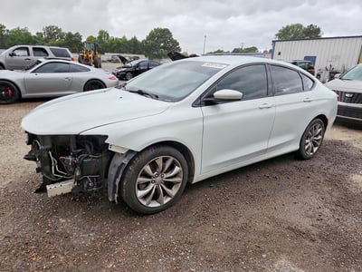 1C3CCCDG1FN****** 2015 Chrysler 200