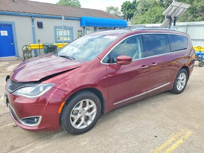2C4RC1EG2JR****** 2018 Chrysler Pacifica