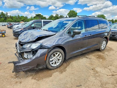 2C4RC1DG0LR****** 2020 Chrysler Voyager