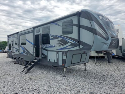 4YDF41430HF****** 2017 Keystone Fuzion