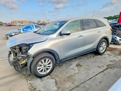 5XYPG4A38KG****** 2019 Kia Sorento