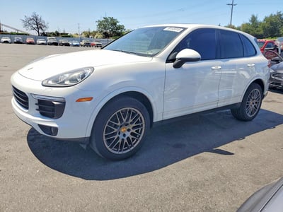 WP1AA2A26JK****** 2018 Porsche Cayenne