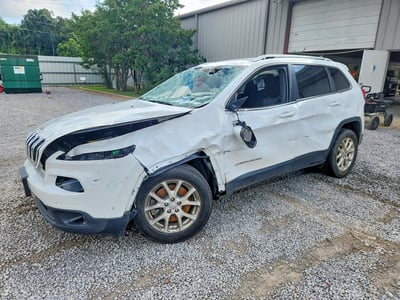 1C4PJLCBXJD****** 2018 Jeep Cherokee