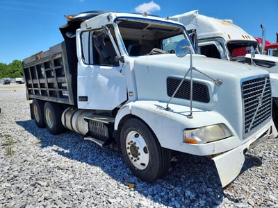 4V4MC9DF5CN****** 2012 Volvo VNM