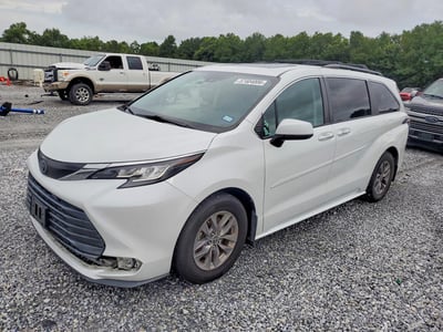 5TDYRKEC9NS****** 2022 Toyota Sienna