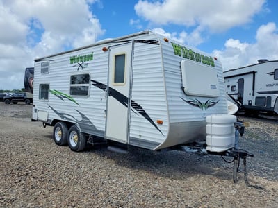4X4TWDT26AR****** 1999 Forest River Wildwood Towables