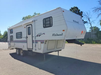 4X4FWDB261B****** 2001 Forest River Wild Wood Towables
