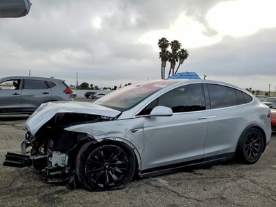 5YJXCAE28GF****** 2016 Tesla Model X