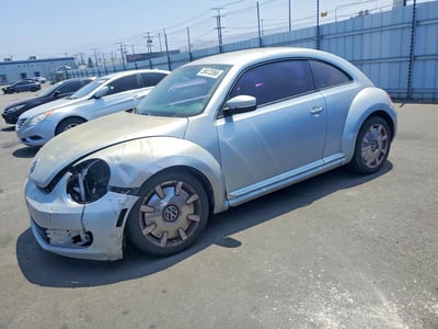 3VWJP7AT8CM****** 2012 Volkswagen Beetle