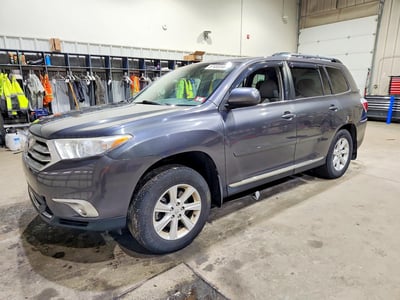 5TDBK3EH4CS****** 2012 Toyota Highlander