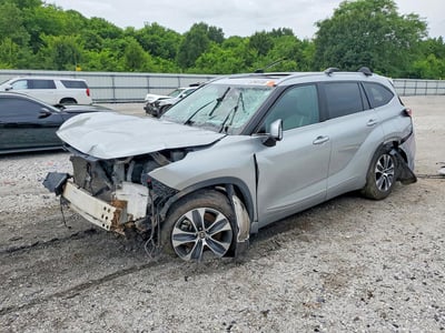 5TDGZRBH9NS****** 2022 Toyota Highlander
