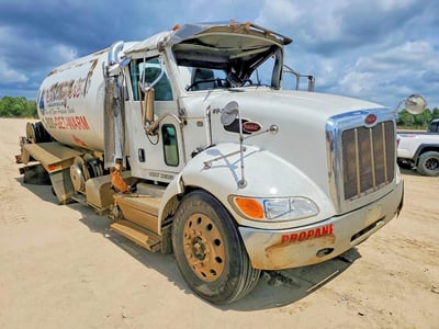 2NP2HM7X6KM****** 2019 Peterbilt 337
