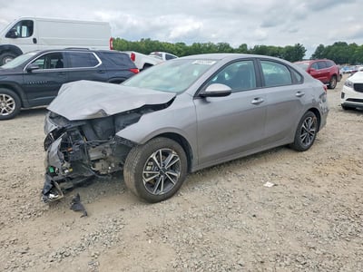 3KPF24AD2RE****** 2024 Kia Forte