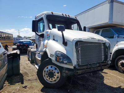 3AKJGBDV1GS****** 2016 Freightliner Cascadia 113