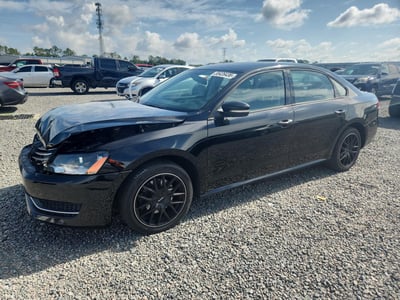 1VWAT7A33FC****** 2015 Volkswagen Passat
