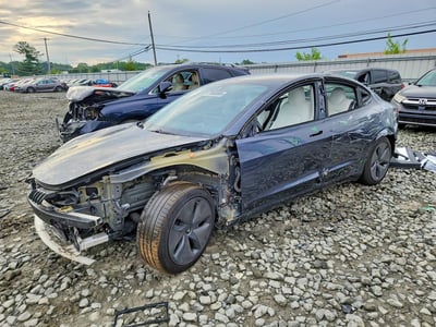 5YJ3E1EB9JF****** 2018 Tesla Model 3