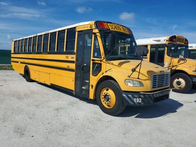 4UZABRDT0AC****** 2010 Freightliner B2