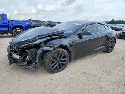5YJSA1E68MF****** 2021 Tesla Model S