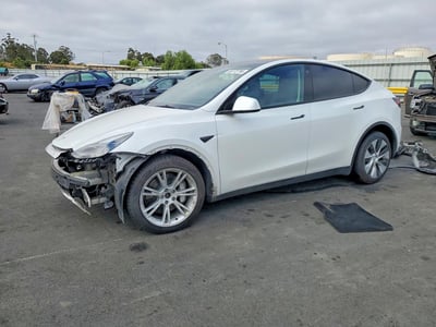 7SAYGAEE1PF****** 2023 Tesla Model Y