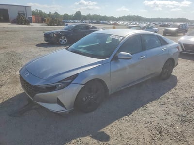 5NPLS4AG2NH****** 2022 Hyundai Elantra