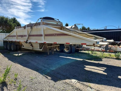 1R9BS42301L****** 2001 R-way Trailers