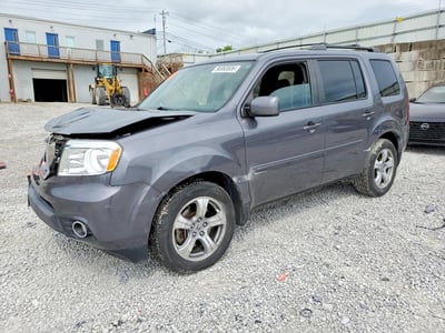 5FNYF4H41FB****** 2015 Honda Pilot