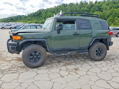 JTEBU4BF0BK****** 2011 Toyota FJ Cruiser