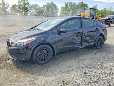 3KPFK4A77HE****** 2017 Kia Forte