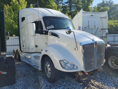 1XKYDP9X8HJ****** 2017 Kenworth T680