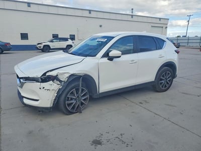 JM3KFBCM2J0****** 2018 Mazda CX-5