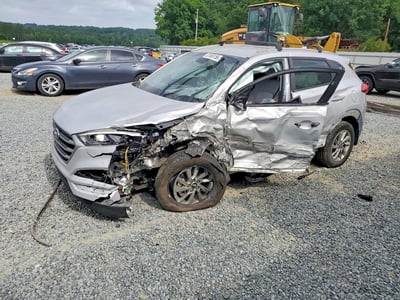 KM8J33A46JU****** 2018 Hyundai Tucson
