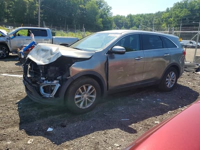 5XYPG4A39GG****** 2016 Kia Sorento